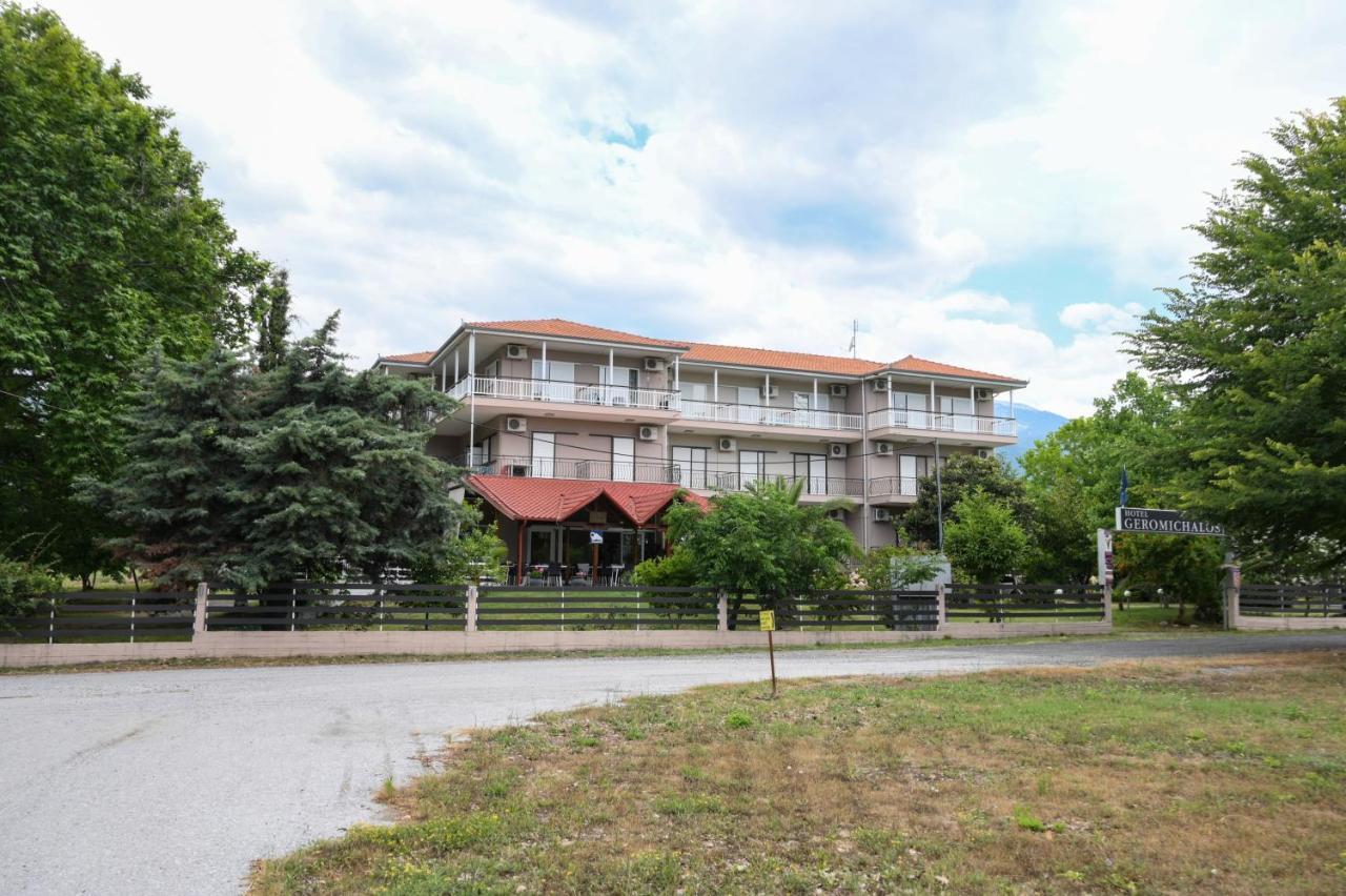 Hotel Geromichalos Paralía Skotínis Esterno foto