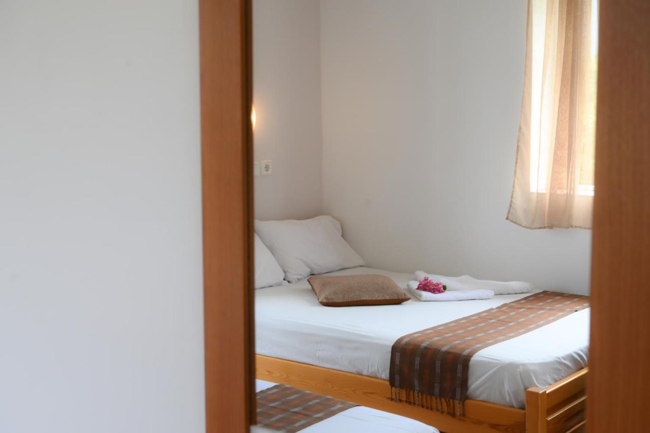 Hotel Geromichalos Paralía Skotínis Esterno foto