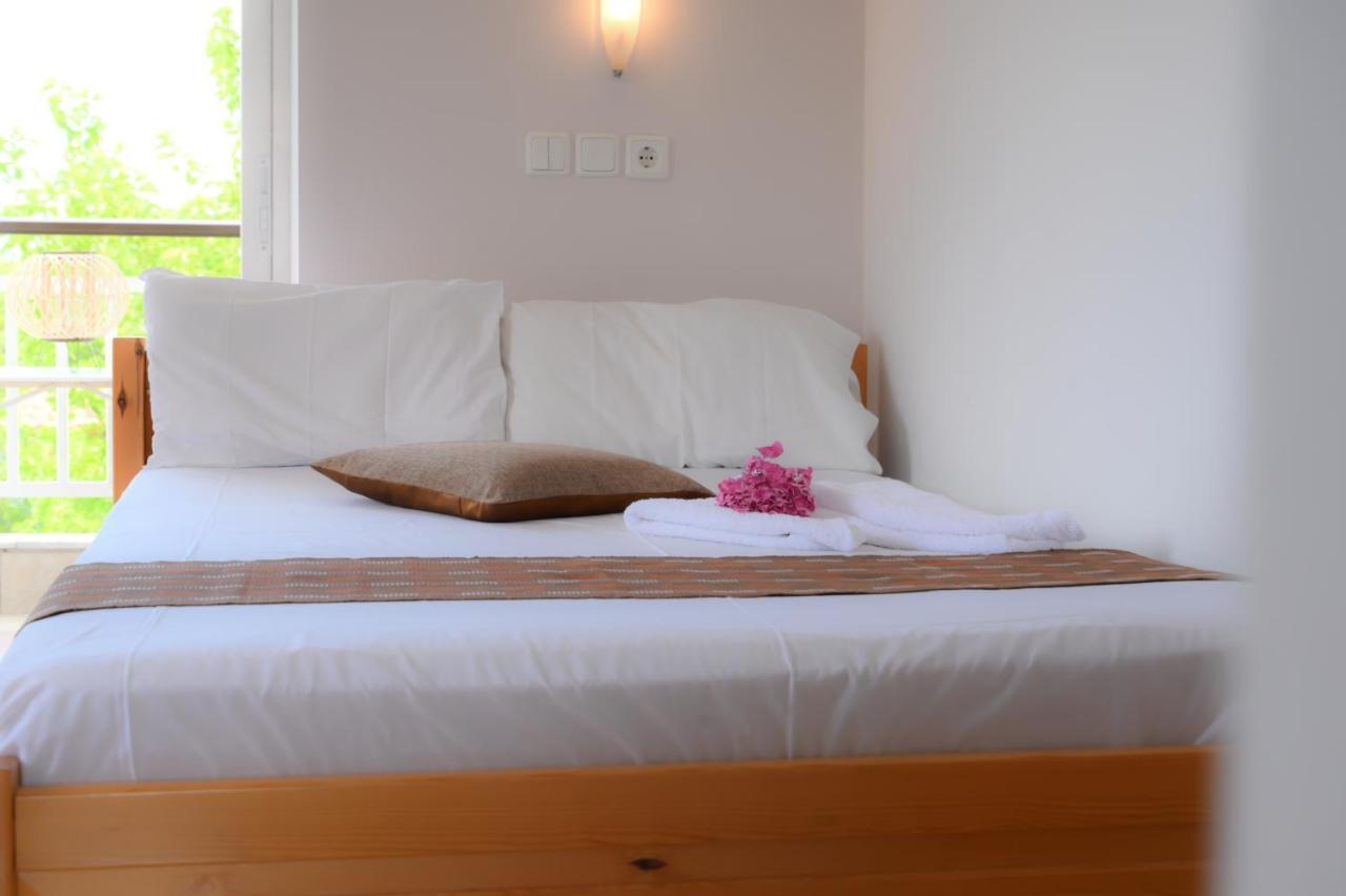 Hotel Geromichalos Paralía Skotínis Esterno foto